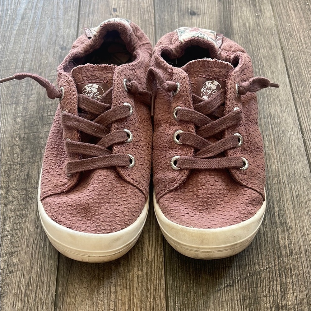 Roxy Pink Flats Comfortable Everyday Wear